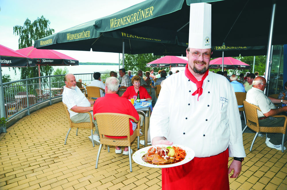 Strandhotel Senftenberger See Екстер'єр фото
